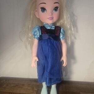 Disney’s 2000’s Frozen’s Elsa Toddler Doll DISCONTINUED Animators Collection
